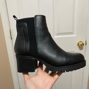 Pull-On Boots